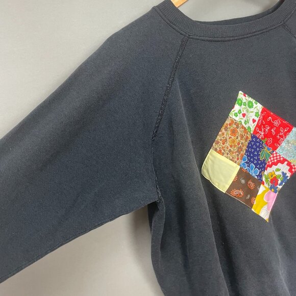 Vintage Patchwork Sweatshirt Black Size Large Quilt Patch One-Of-A-Kind Unique - Picture 11 of 13